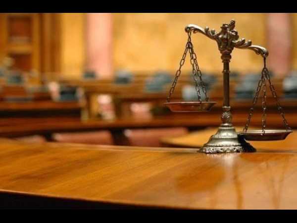 Δικηγόρος έκανε λάθος “κλικ” και “έδωσε” διαζύγιο σε άλλο ζευγάρι